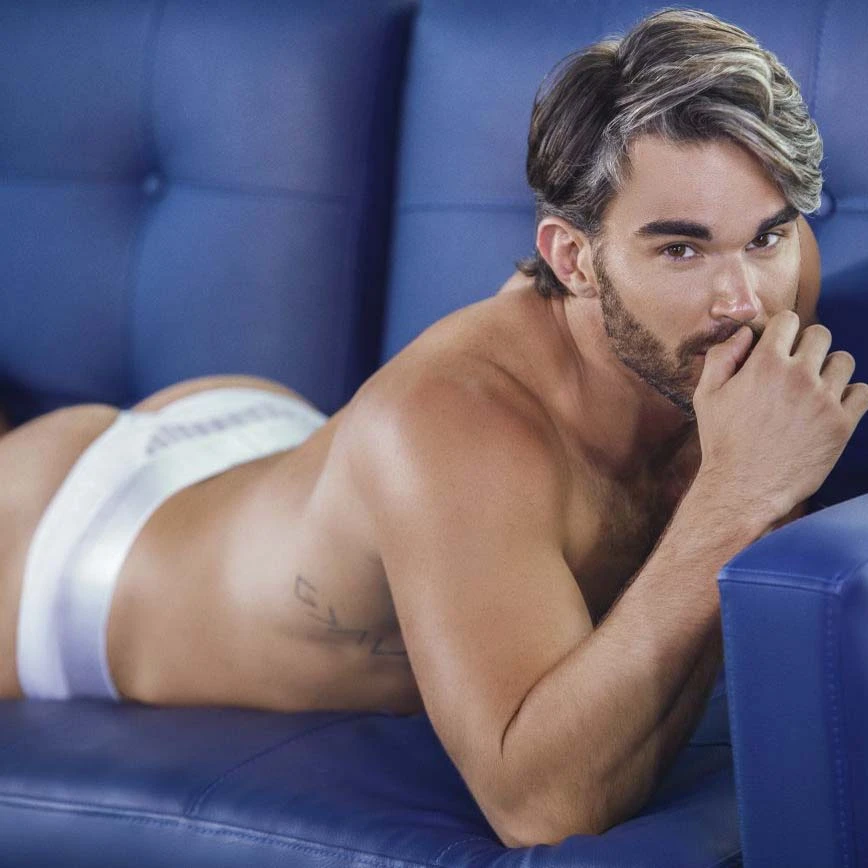 String Clever Lucerna 1034 4 String Clever Lucerna 1034 – Image 2