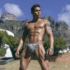 String Addicted Zebra AD1090 -Bikkembergs Soldes string addicted ad1090 noir a