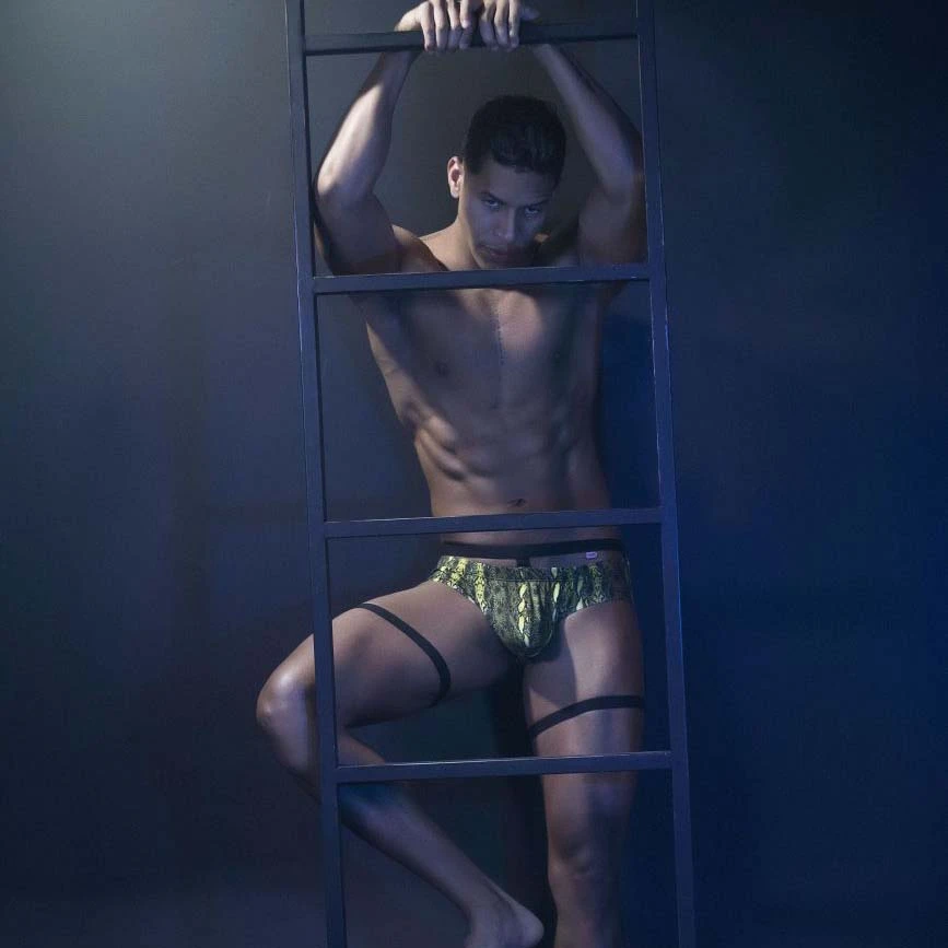 Bikkembergs Soldes 23 Bikkembergs Soldes -Bikkembergs Soldes Slip pikante pik0510 vert a